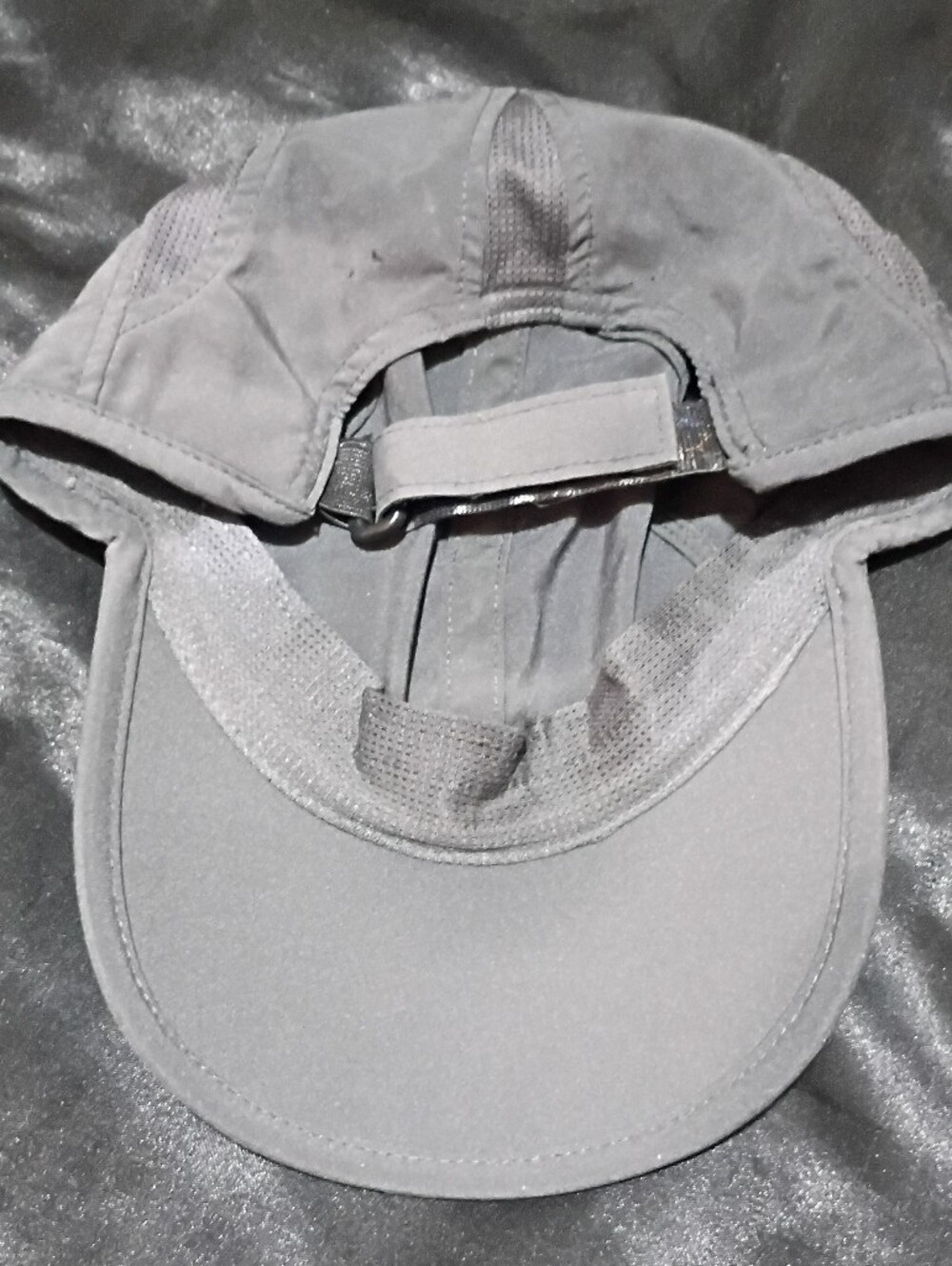 The North Face Lightweight Performance Cap - Picture 8 of 8